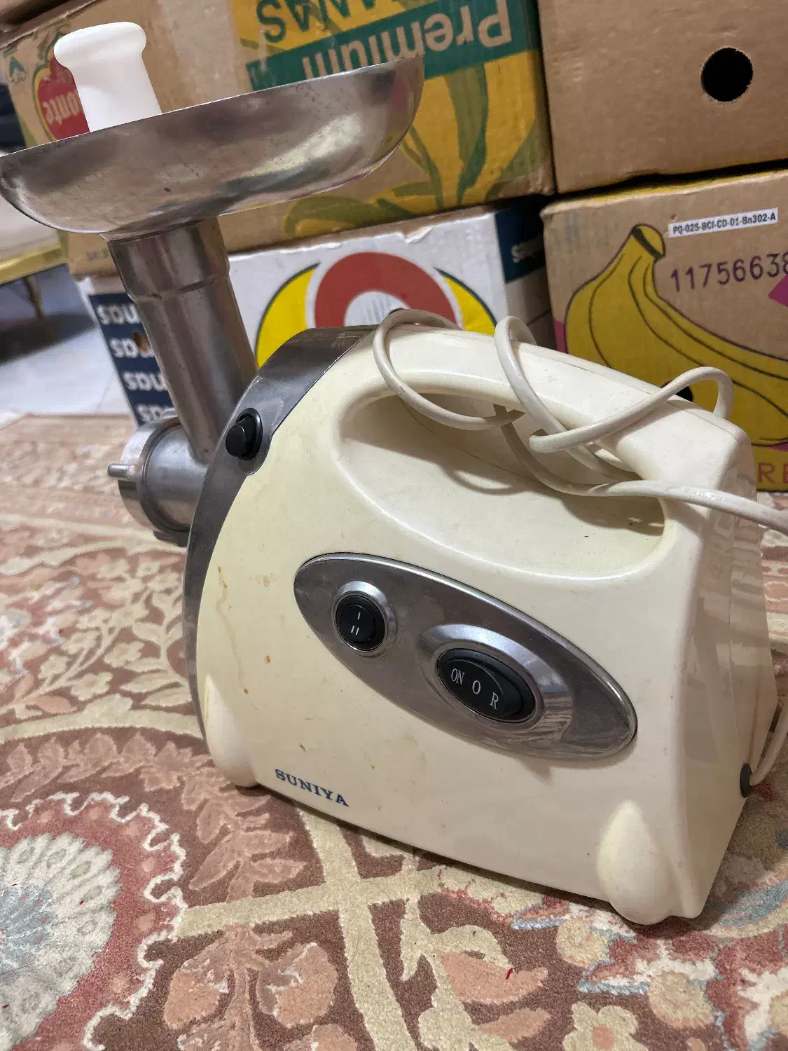 چرخ گوشت|خردکن، آسیاب، غذاساز|قم, انسجام|دیوار