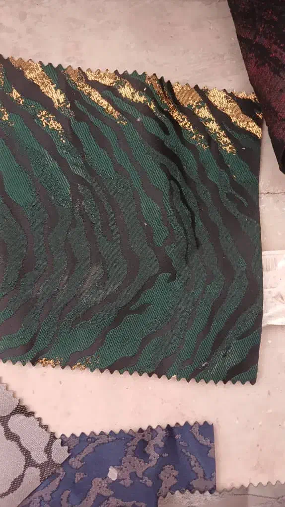 تکه پارچه|لوازم خیاطی و بافتنی|یزد, |دیوار