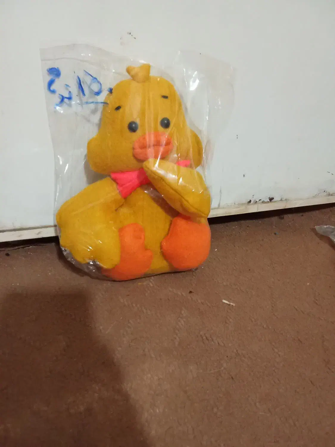 عروسک بچه گانه|اسباب‌بازی بچه|شیروان (خراسان), |دیوار