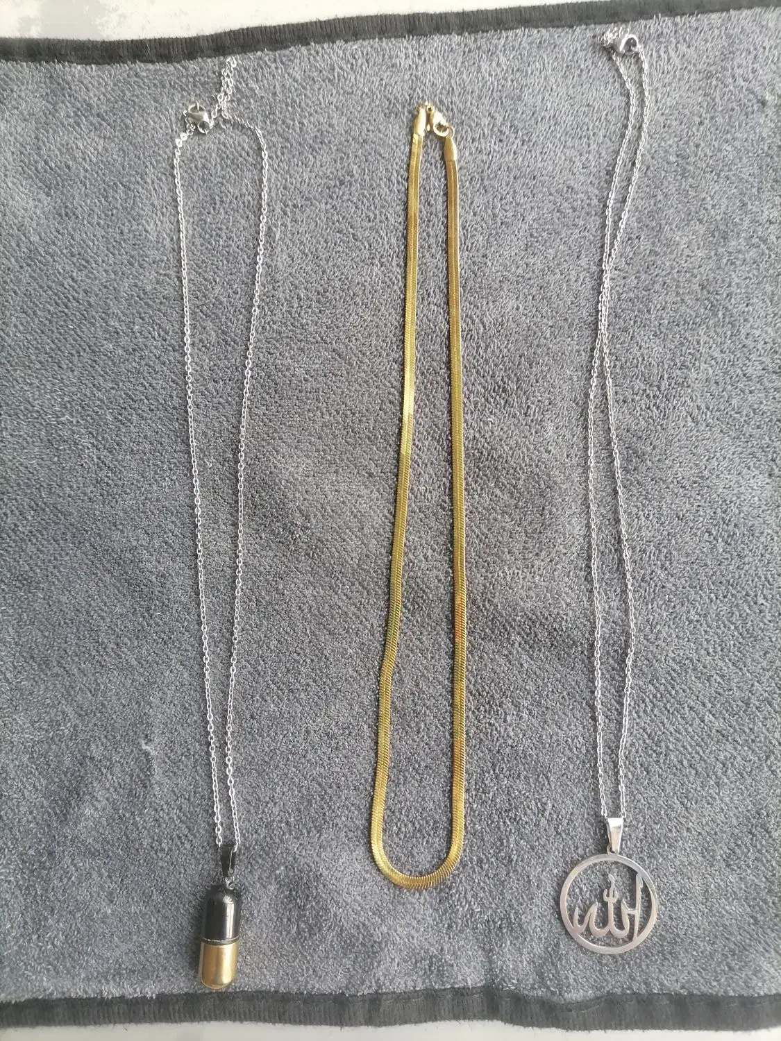 سه عدد زنجیر|بدلیجات|تربتحیدریه, فتح المبین|دیوار