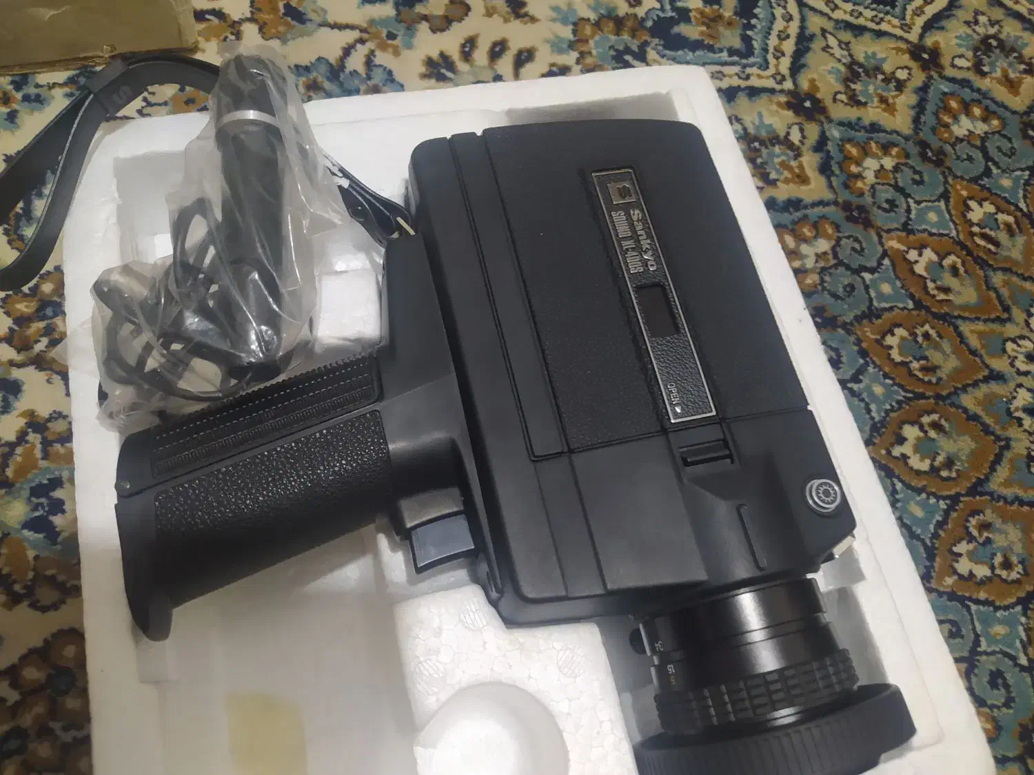 پروژکتور و دوربین قدیمی|دوربین عکاسی و فیلمبرداری|اصفهان, مهرآباد|دیوار