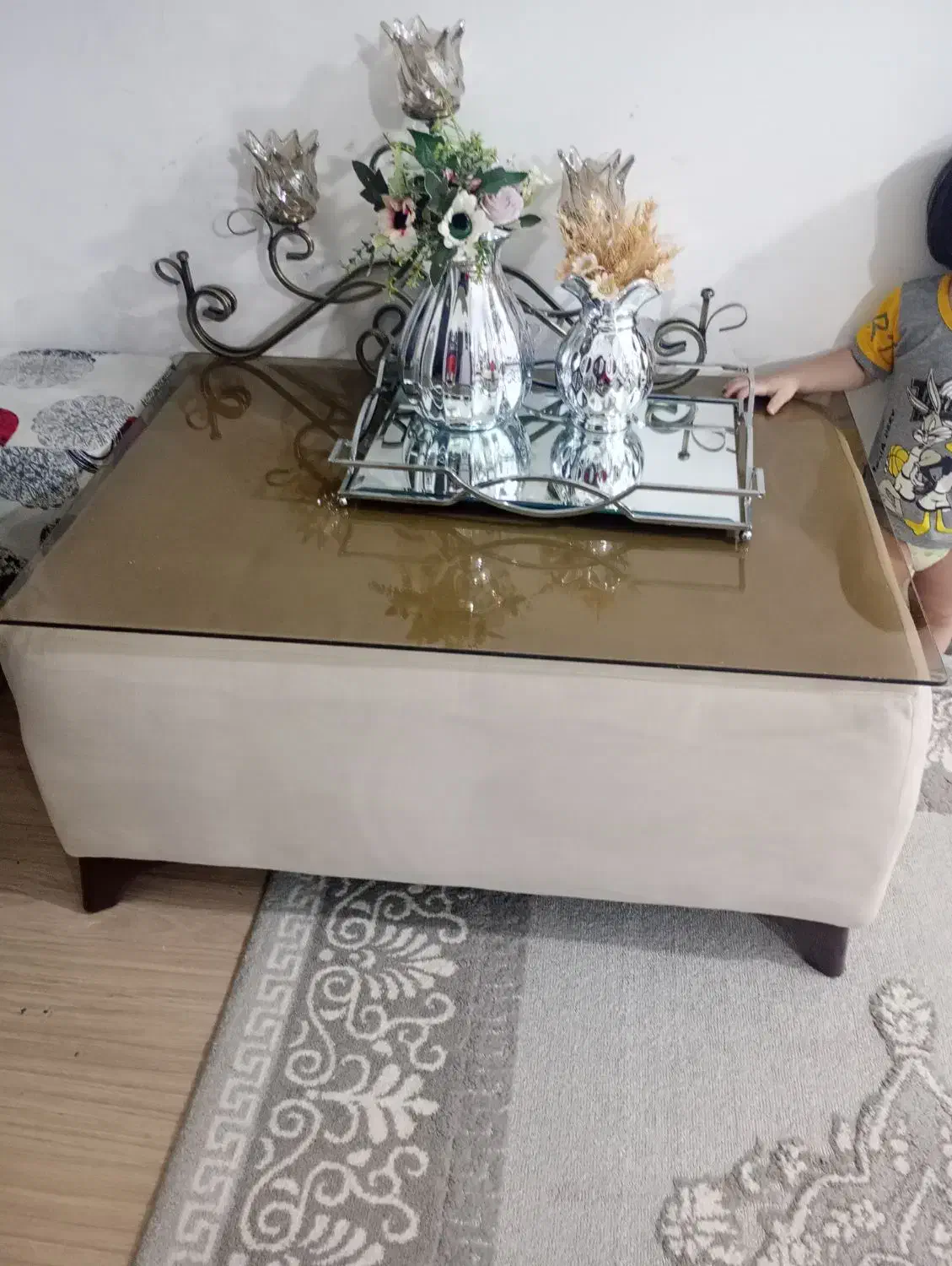 میز وسط|مبلمان خانگی و میز عسلی|صدرا-فارس, فاز ۲|دیوار