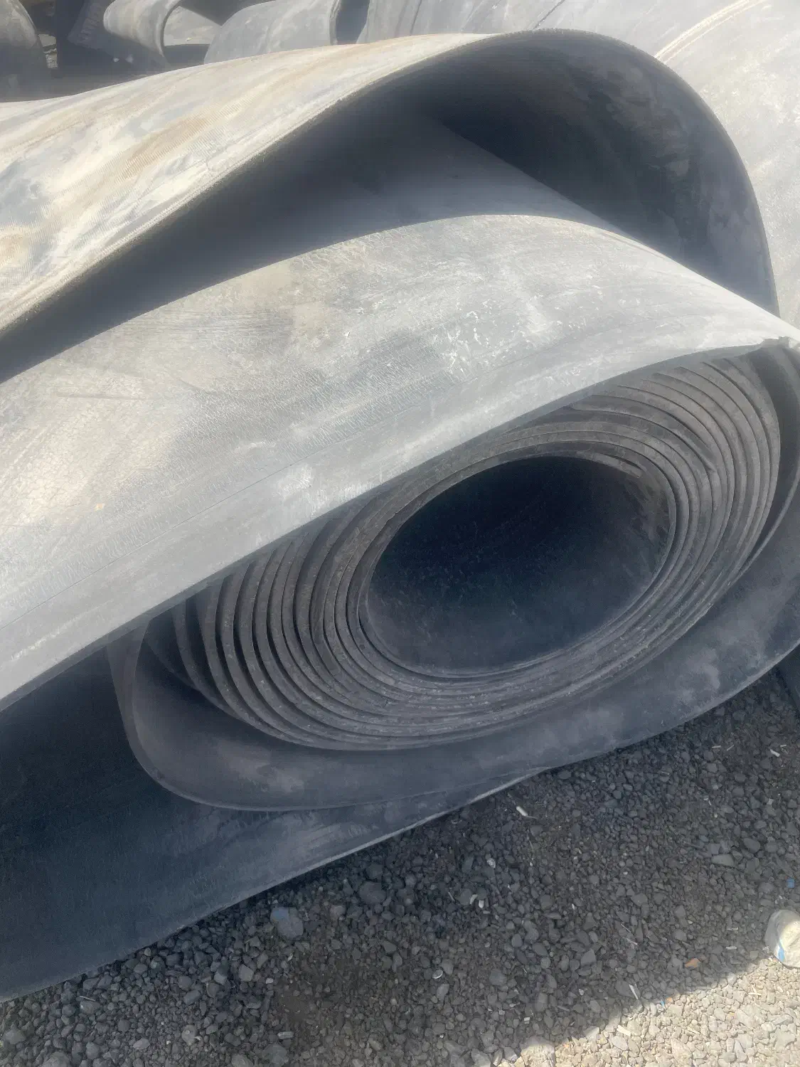 نوار نقاله و لاستیک در همه عرضی دنا کارکرده|ماشین‌آلات صنعتی|تهران, امام زاده عبدالله|دیوار