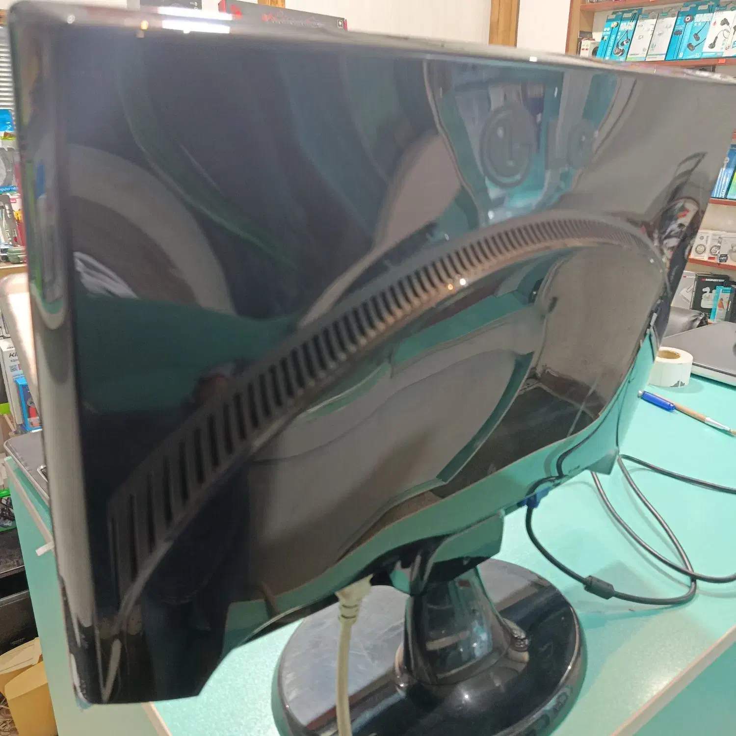 مانیتور 19 اینچ LG|قطعات و لوازم جانبی رایانه|بندر انزلی, استادیوم|دیوار