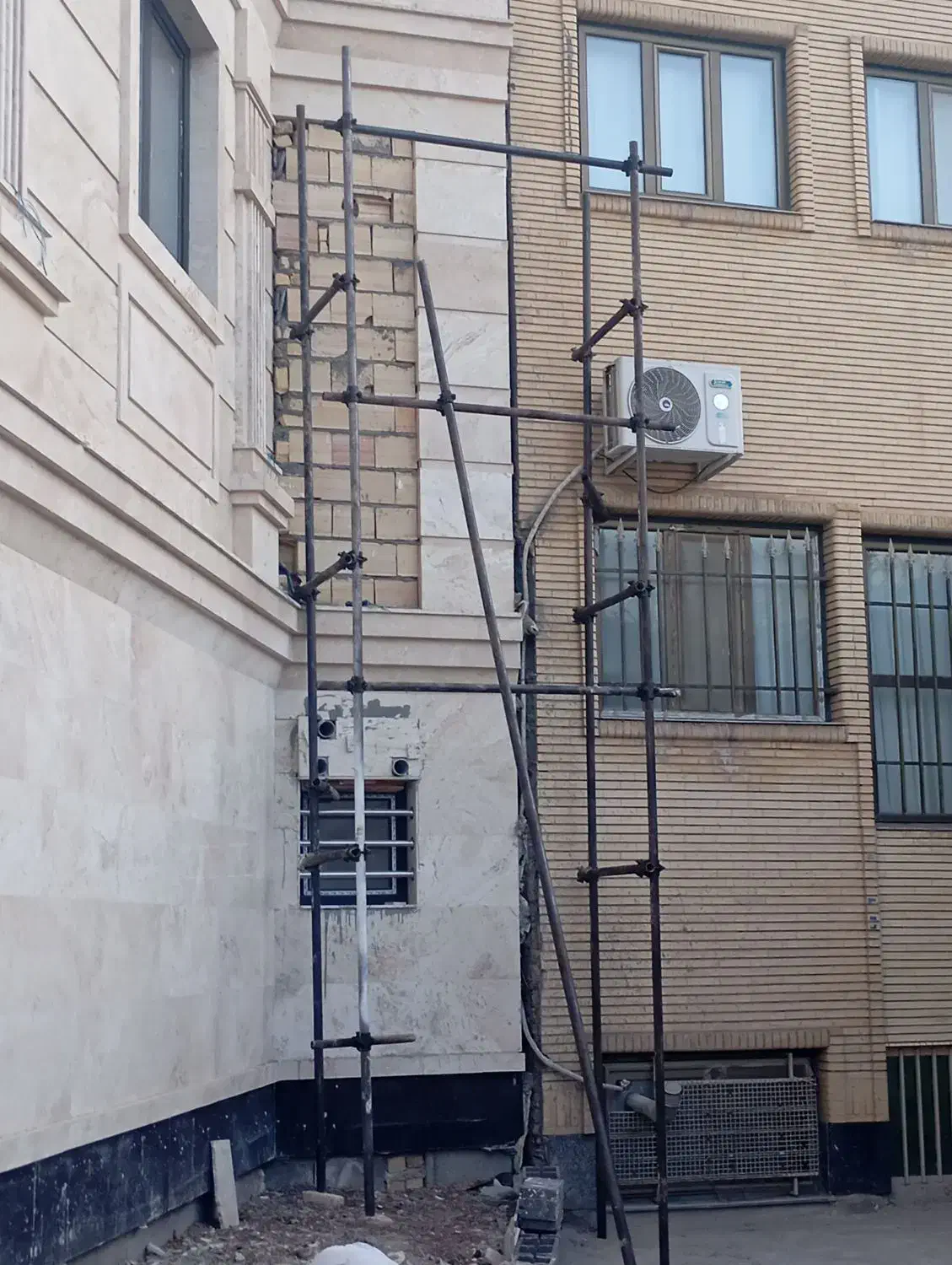 داربست فلزی براتی|خدمات پیشه و مهارت|شاهرود, |دیوار