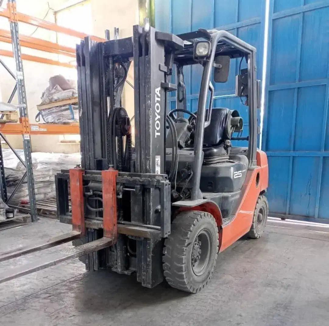 اجاره لیفتراک|خودرو اجاره‌ای|شاهین‌شهر, فدک|دیوار