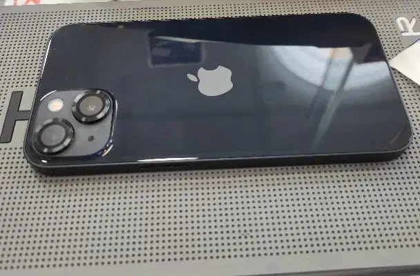 اپل iPhone 13 با حافظهٔ ۱۲۸ گیگابایت|موبایل|بروجرد, |دیوار