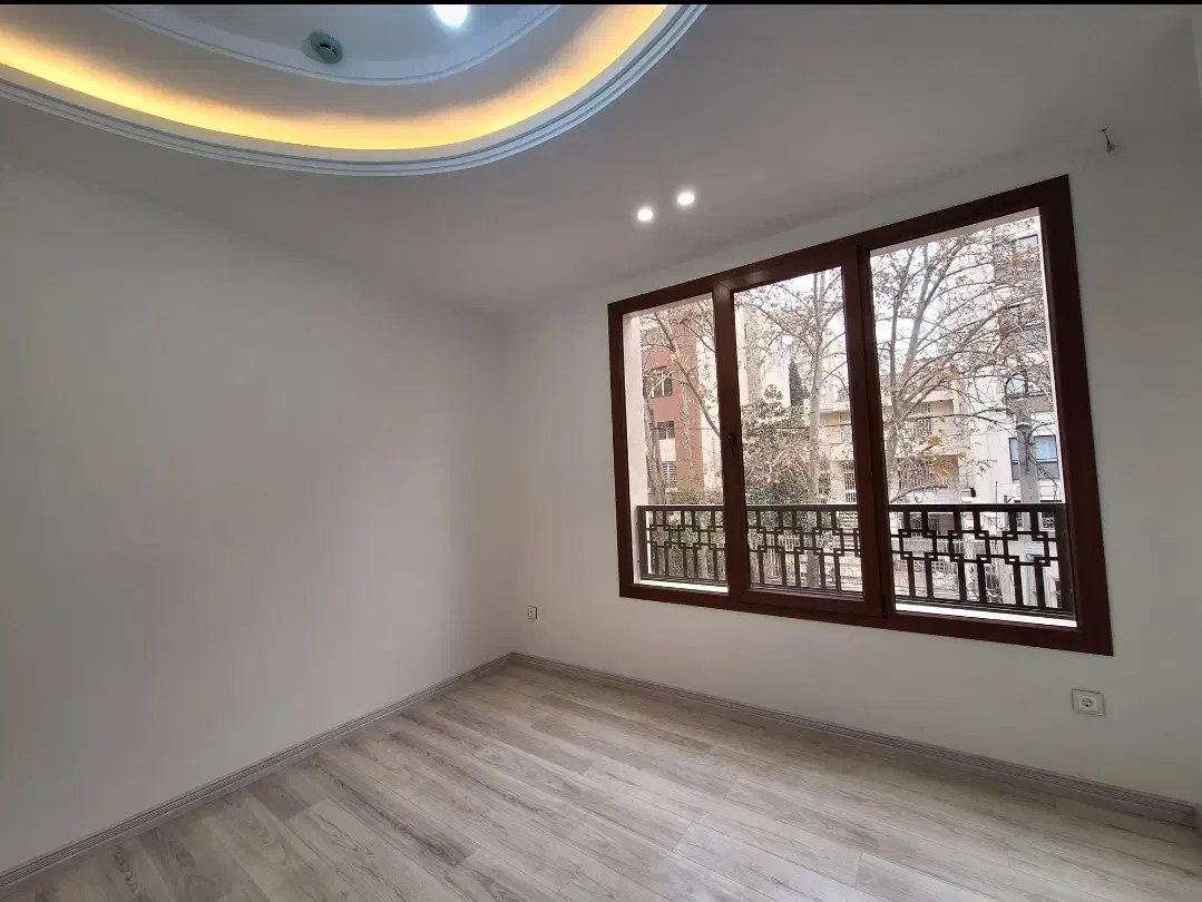 ۱۲۰متر ۲خواب پاسداران ۲ساله تک واحدی