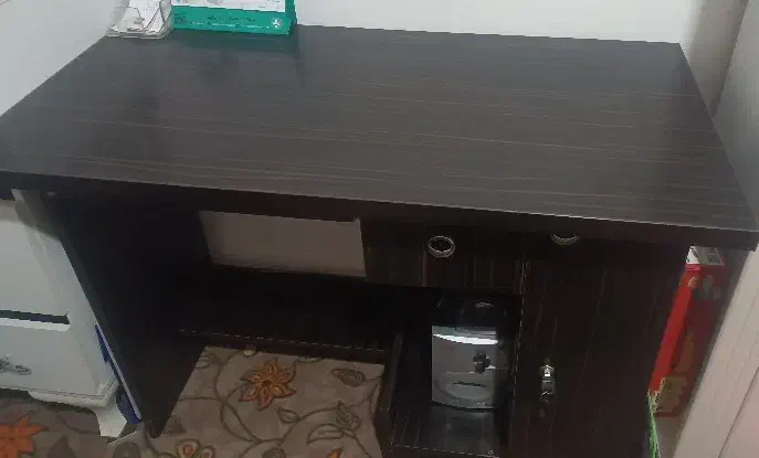 میز و صندلی چرخی درحدنو|مبلمان اداری|کرج, مطهری|دیوار