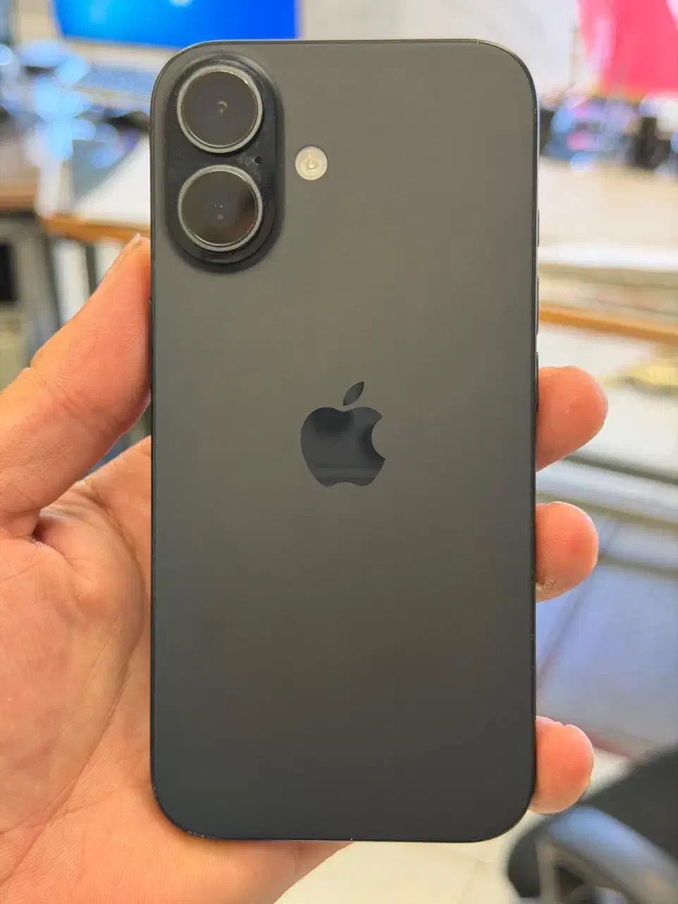 آیفون۱۶نرمال با ریجستری مشکی|موبایل|اردبیل, |دیوار