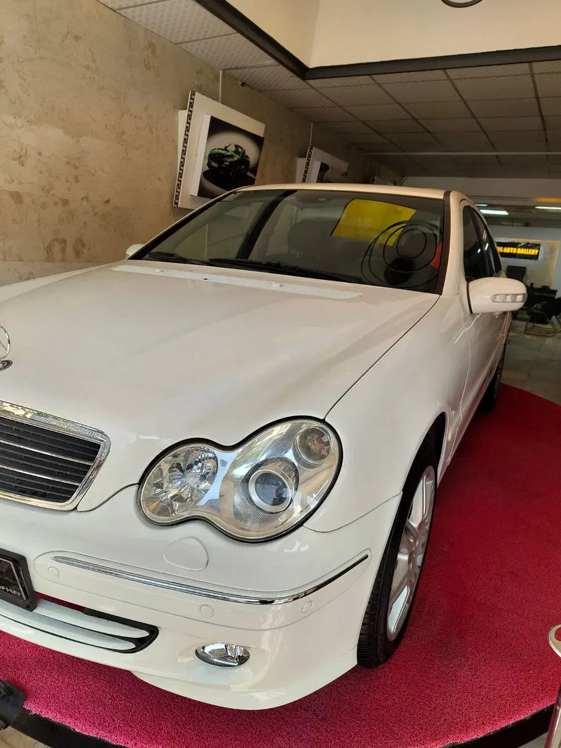 بنز کمپرسور c 240 تمام فابریک بدون توضیح|خودرو سواری و وانت|شیراز, باغ تخت|دیوار