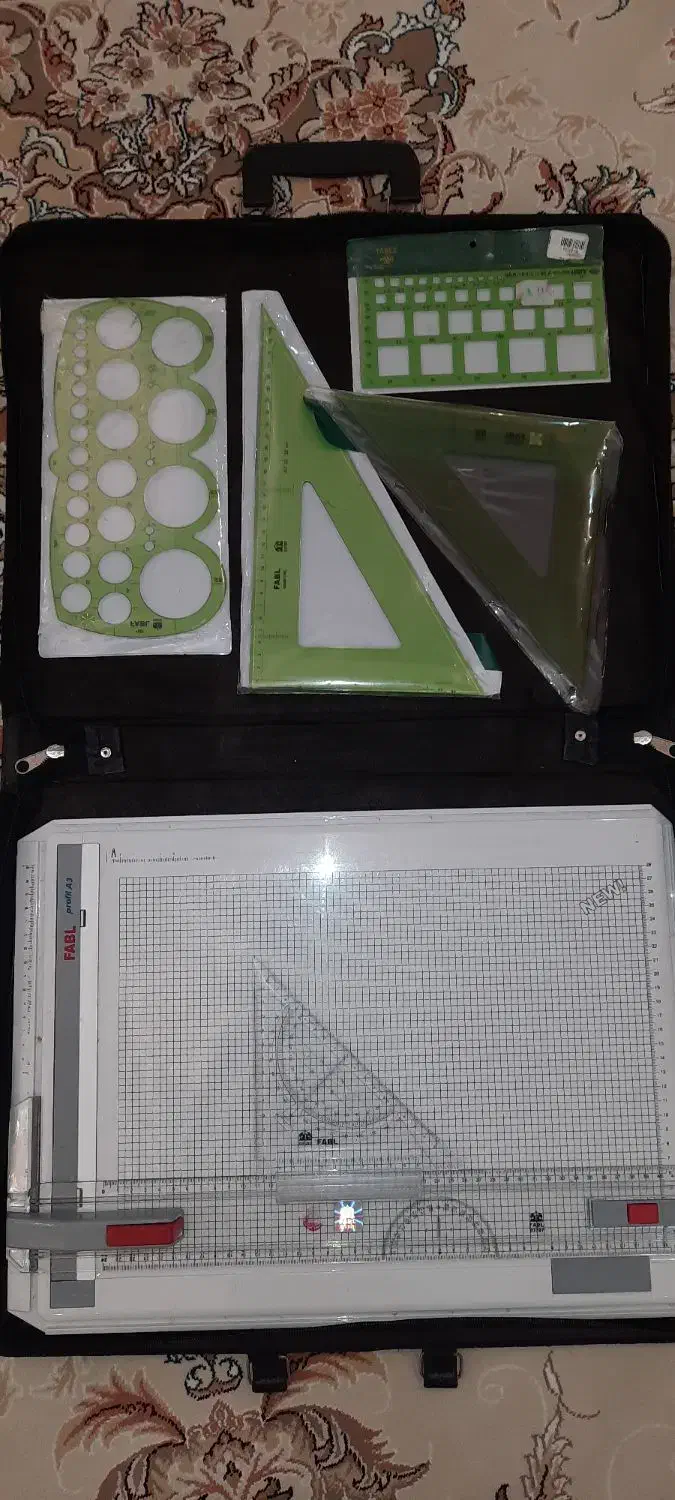 تخته رسم و کیف آرشیو|لوازم التحریر|کرمانشاه, |دیوار