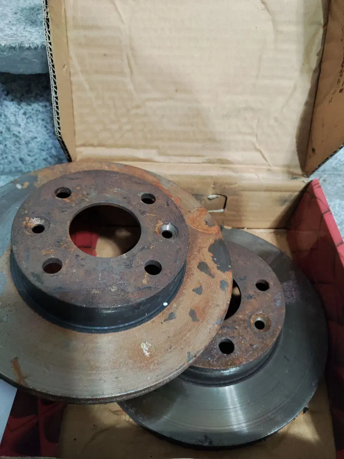 کاتالیزور ارجینال دناپلاس 96 و سمند ef7 و دیسک چرخ|قطعات یدکی و لوازم جانبی|رشت, نیکمرام|دیوار