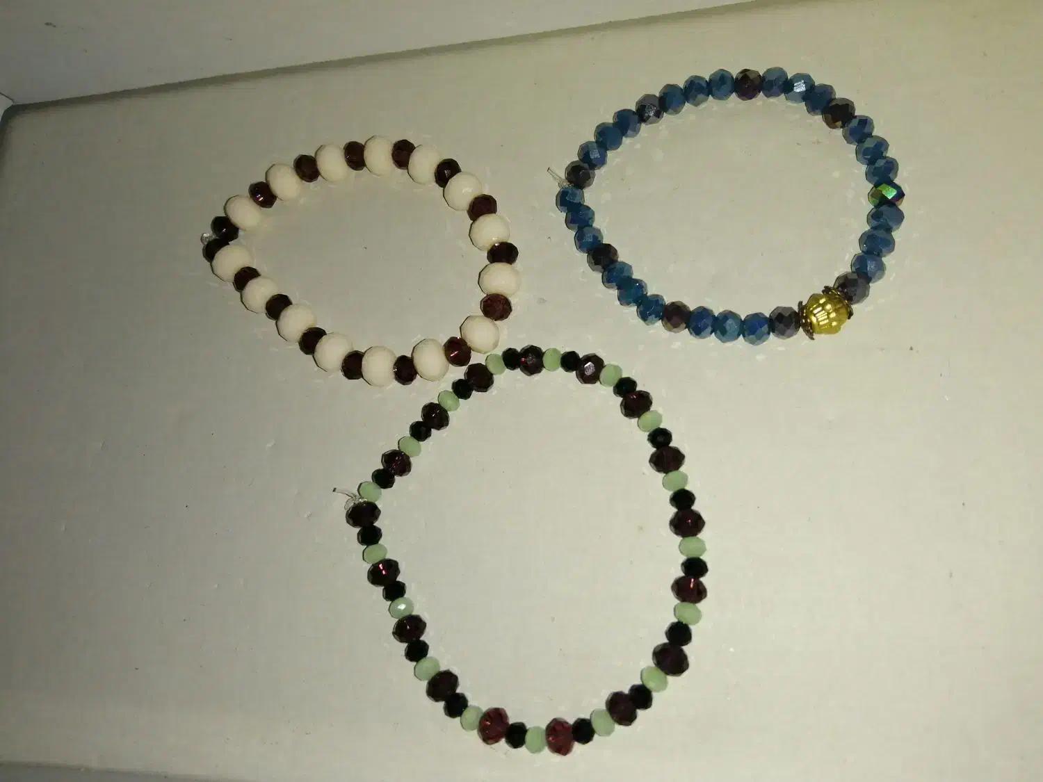 دستبند کشی|بدلیجات|رشت, فلسطین|دیوار