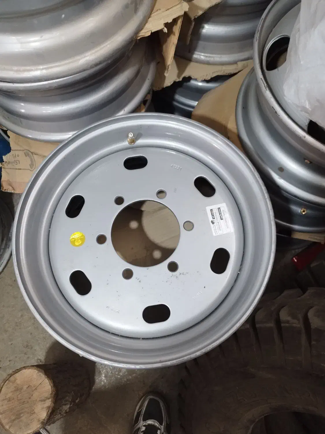 انواع رینگ لاستیک عقب جلوی نیسان.دسته اول زیر صفری|قطعات یدکی و لوازم جانبی|گنبد کاووس, |دیوار