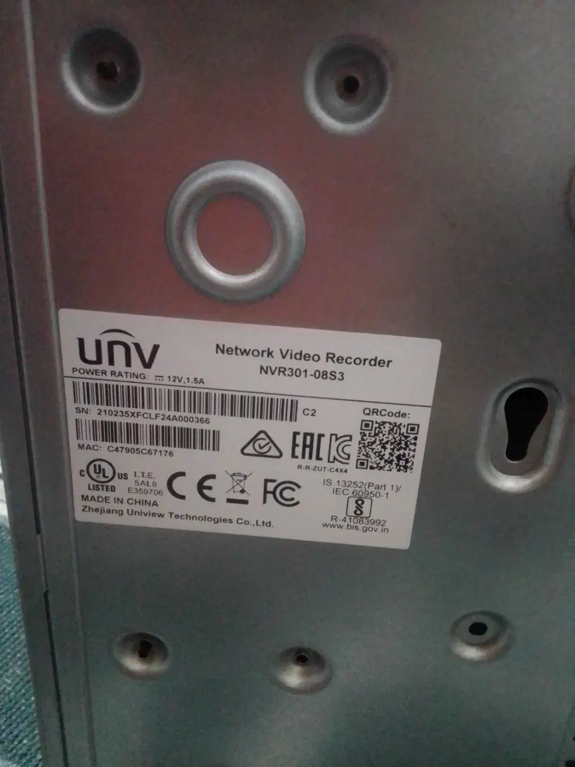 NVRبرندUNV و POE SWITCH|دوربین مداربسته|بندرعباس, |دیوار