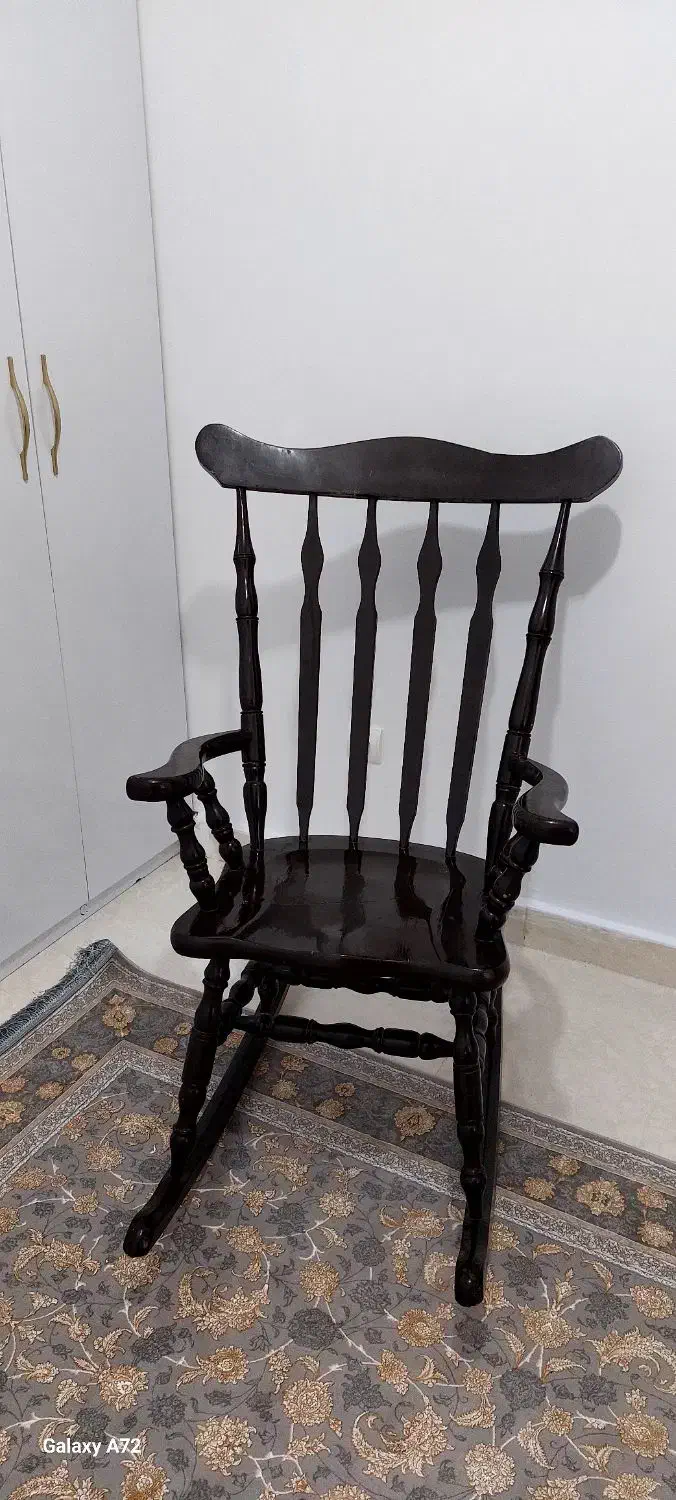 صندلی راک|صندلی و نیمکت|رباط‌کریم, رباط‌کریم|دیوار