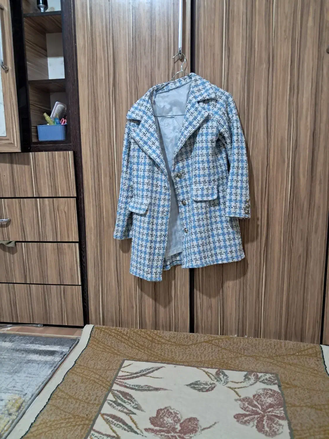 لباس|لباس|خرم‌آباد, |دیوار