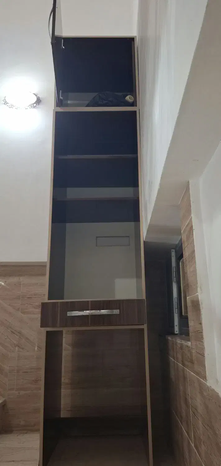 کمد چوبی های گلاس سالم رنگ گردویی|جاکفشی، کمد، دراور|رشت, بیجارپس|دیوار