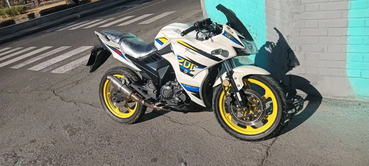 اگزوز قهرمانی مگلی ۲۰۰معاوضه|قطعات یدکی و لوازم جانبی|تهران, طیب|دیوار