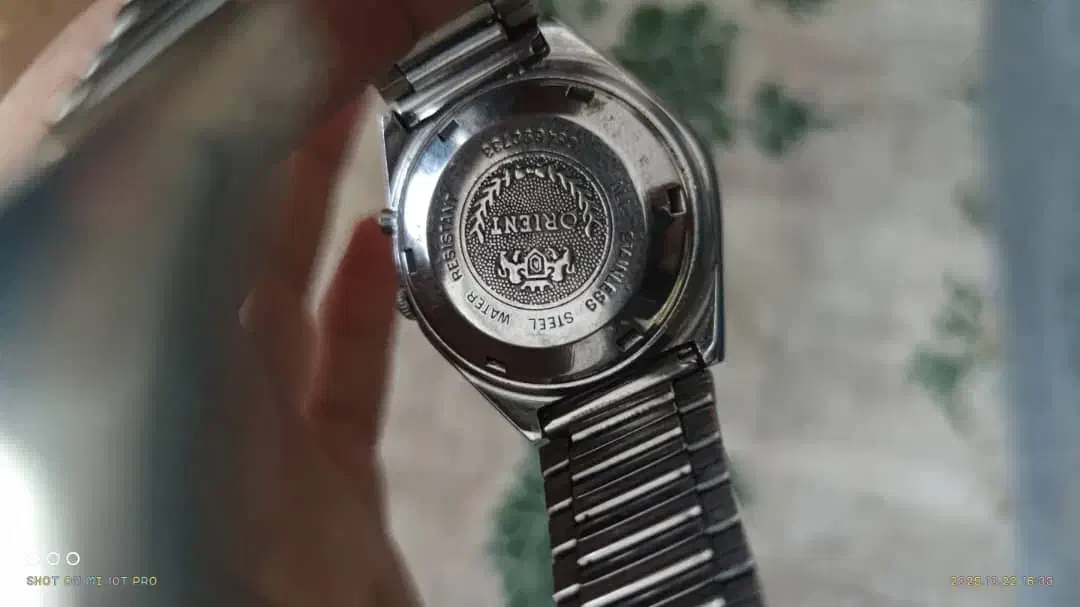 ساعت اورینت قدیمی اصل اتوماتیک|ساعت|مبارکه, |دیوار