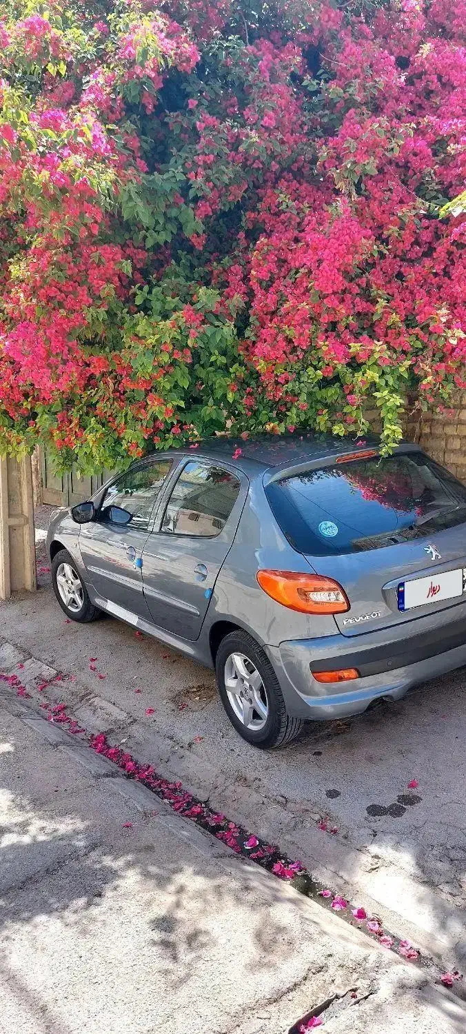 207 مدل ۴۰۰ فرمان برقی|خودرو سواری و وانت|شیراز, شهرک کوثر|دیوار