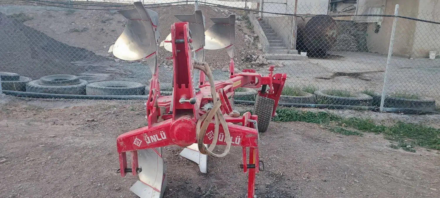 گاو آهن ۳ خیش برگردان اونلو|ماشین‌آلات صنعتی|فرمهین, |دیوار