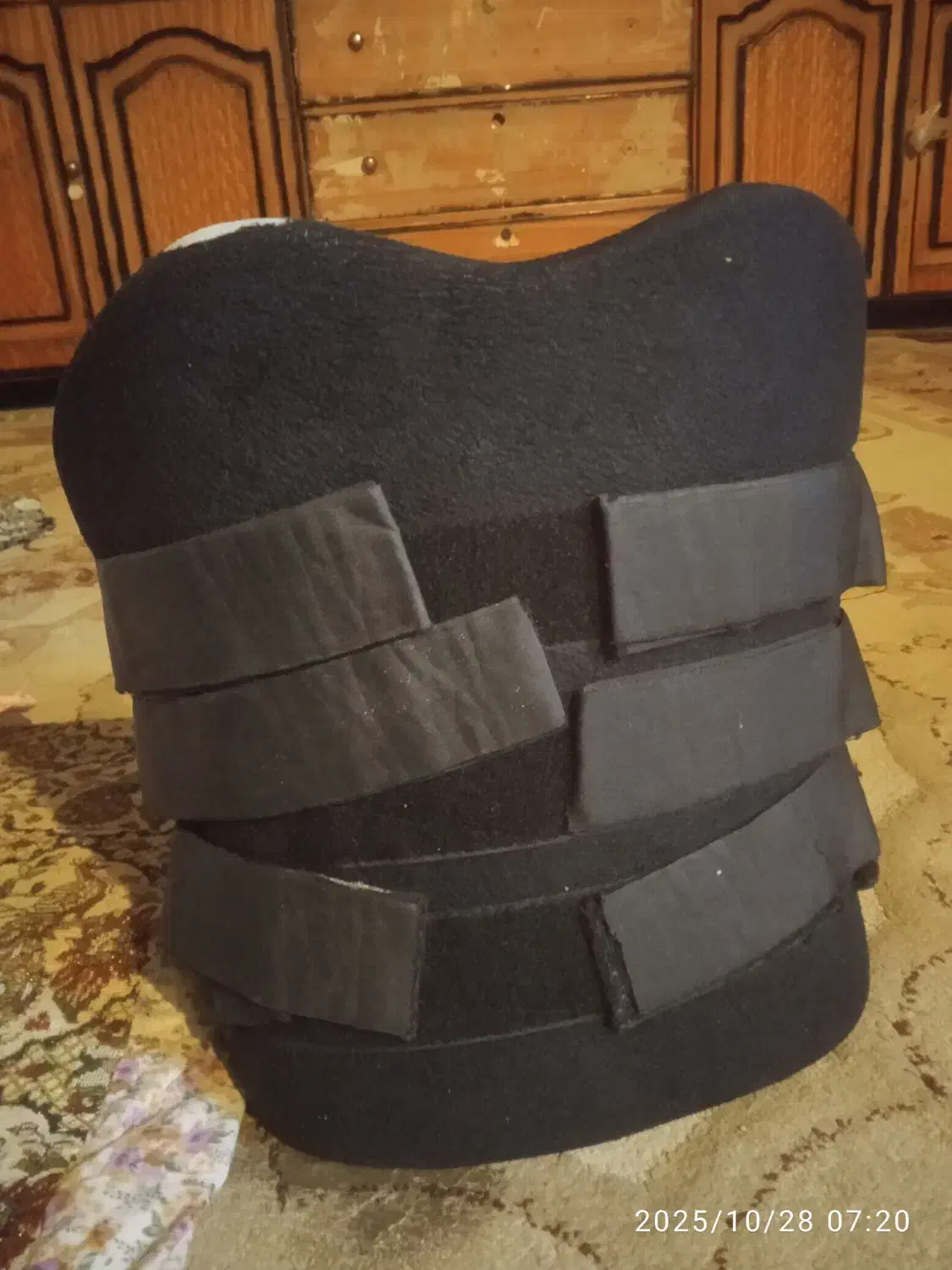 کمربند|کیف، کفش، کمربند|اهواز, منبع اب|دیوار