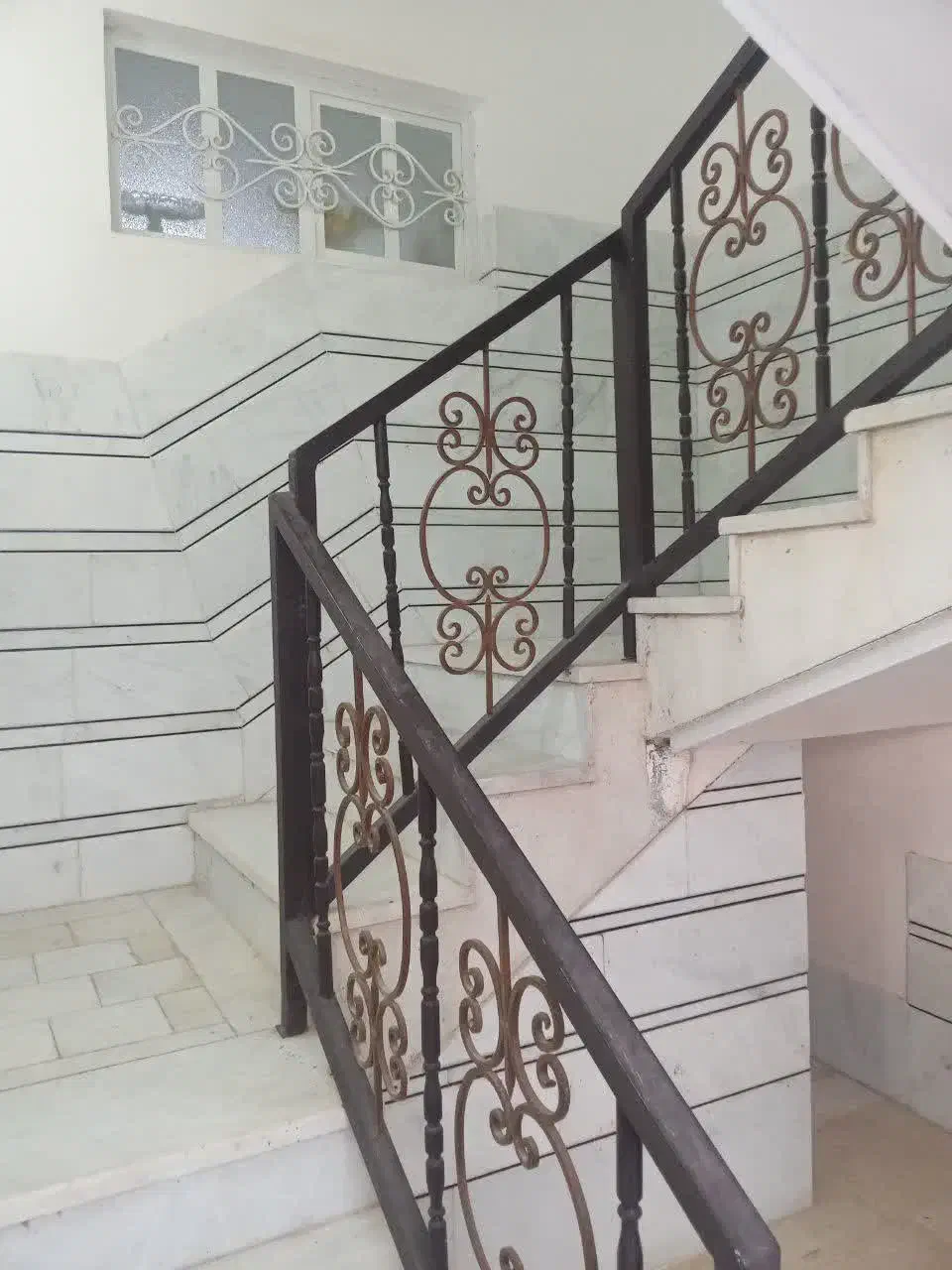 فروش طبقه دوم منزل مسکونی|فروش آپارتمان|نیریز, |دیوار