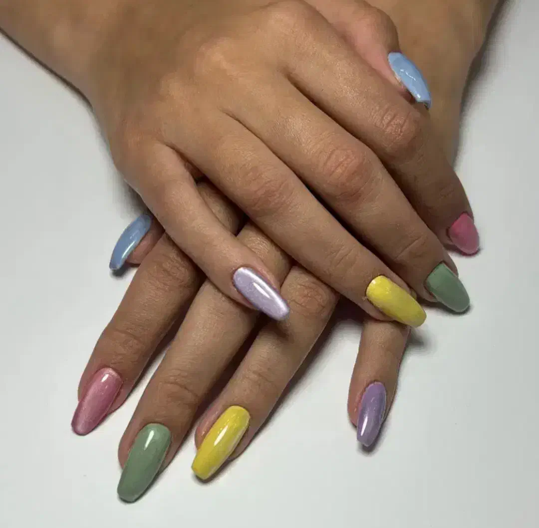 مدل ناخن پذیرفت میشود|خدمات آرایشگری و زیبایی|تهران, بلورسازی|دیوار