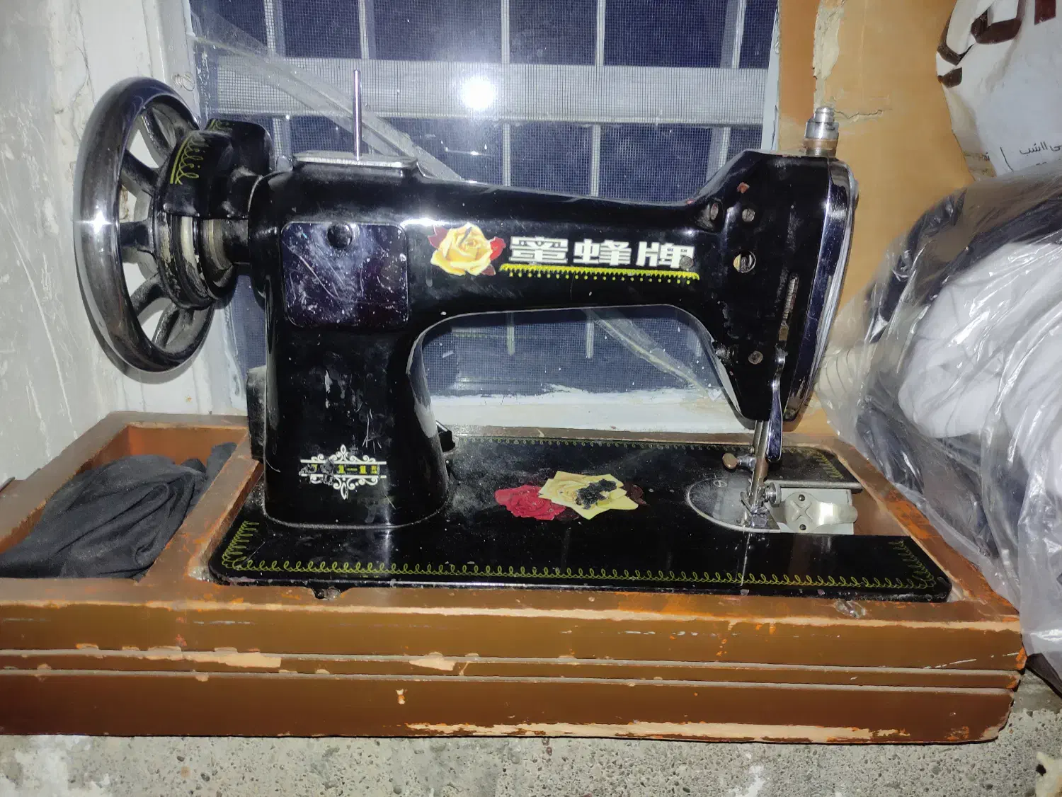 چرخ خیاطی قدیمی|چرخ خیاطی و ریسندگی|ایلام, |دیوار