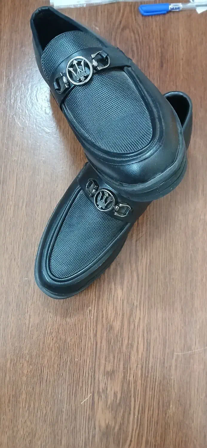 کفش سایز ۳۹ جنس خوب|کیف، کفش، کمربند|بومهن, |دیوار