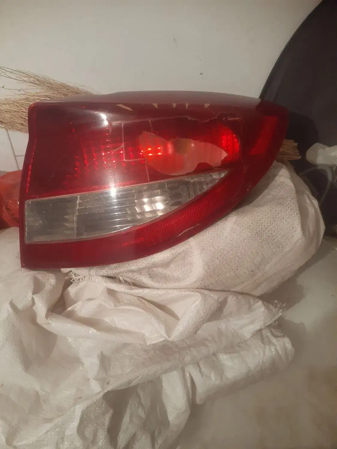 رادیاتور نیسان وایر شمع ریو. چراغ خطر عقب|قطعات یدکی و لوازم جانبی|همدان, |دیوار