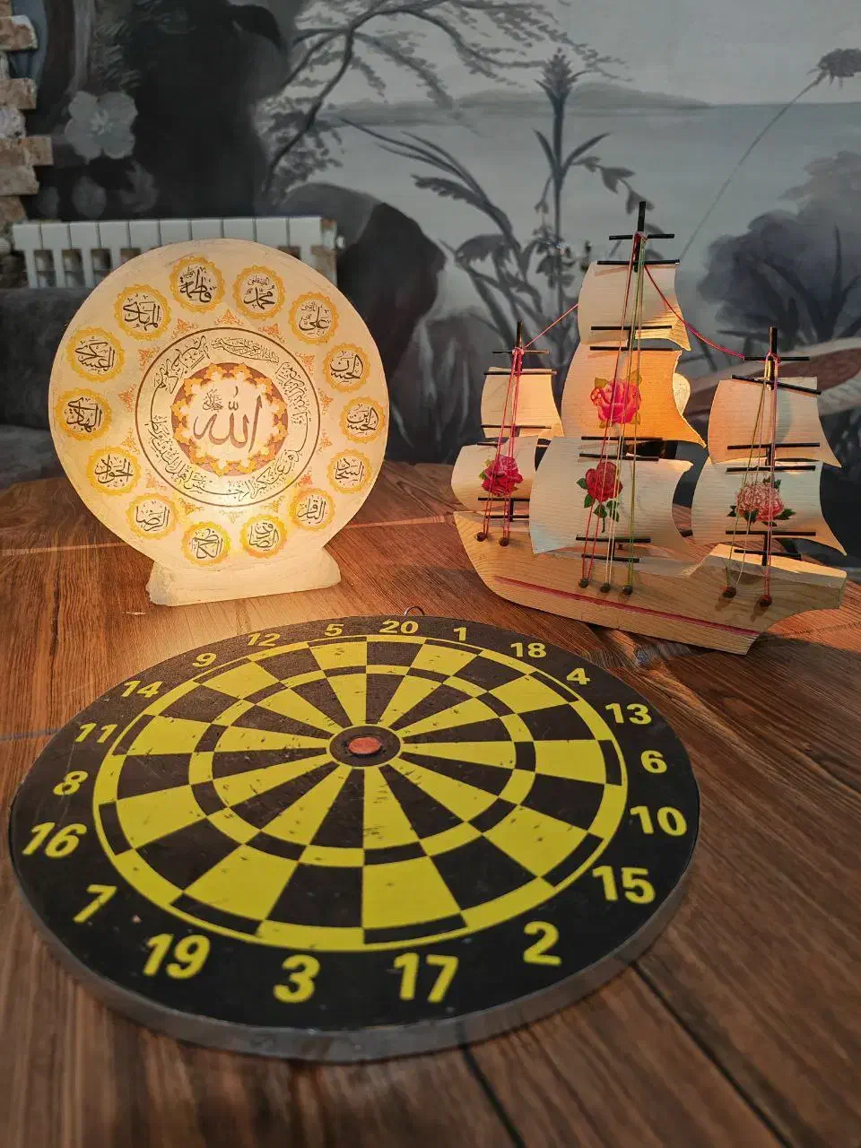 چراغ خواب|چراغ خواب و آباژور|پاکدشت, پاکدشت (مامازند)|دیوار