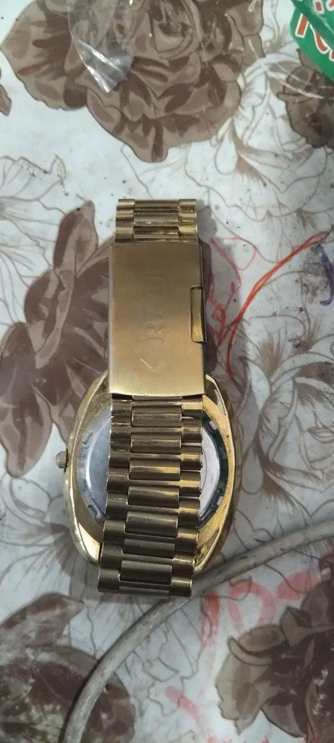 ساعت رادو فقط یکم رنگ پیشت رفت|ساعت|ایرانشهر, |دیوار