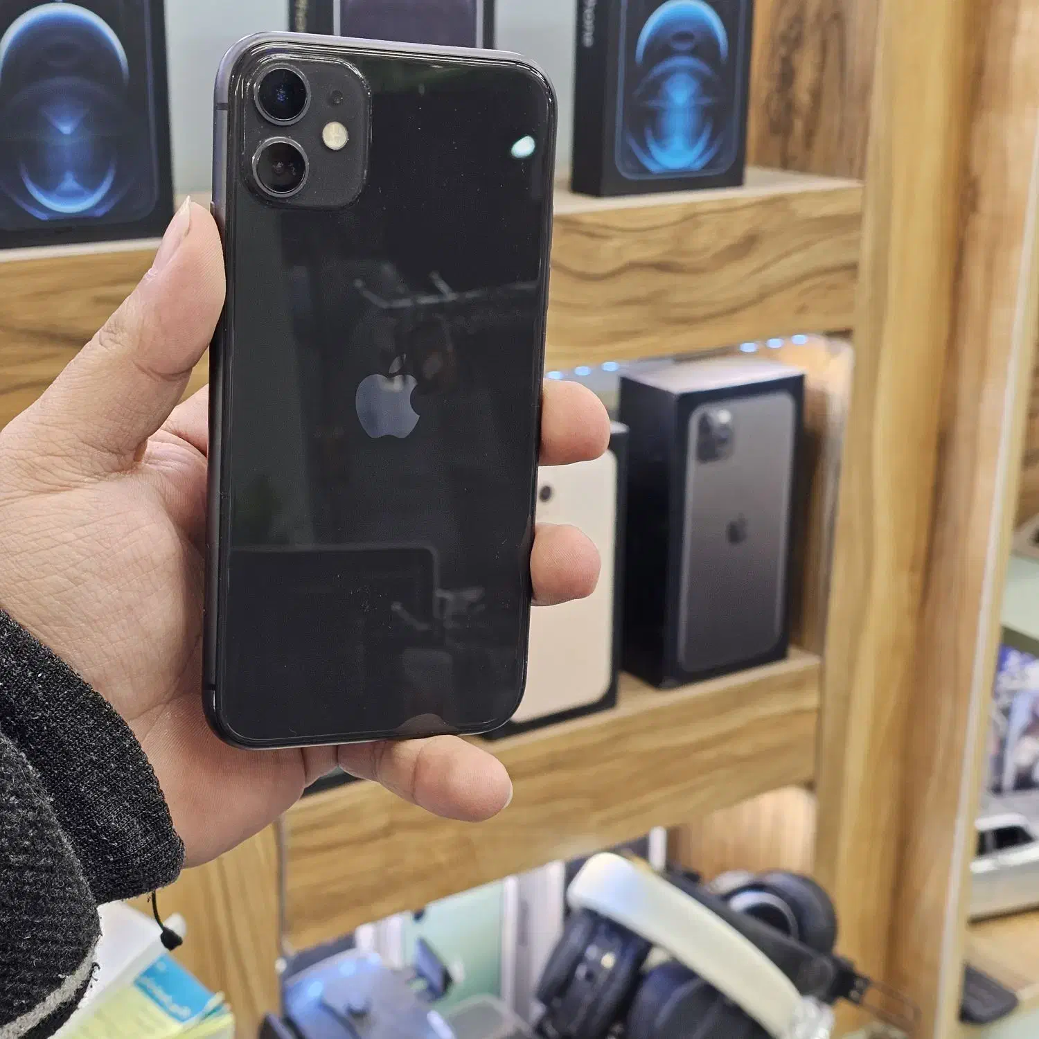 آیفون ۱۱ مشکی ۱۲۸ گیگ|موبایل|کرج, گوهردشت|دیوار