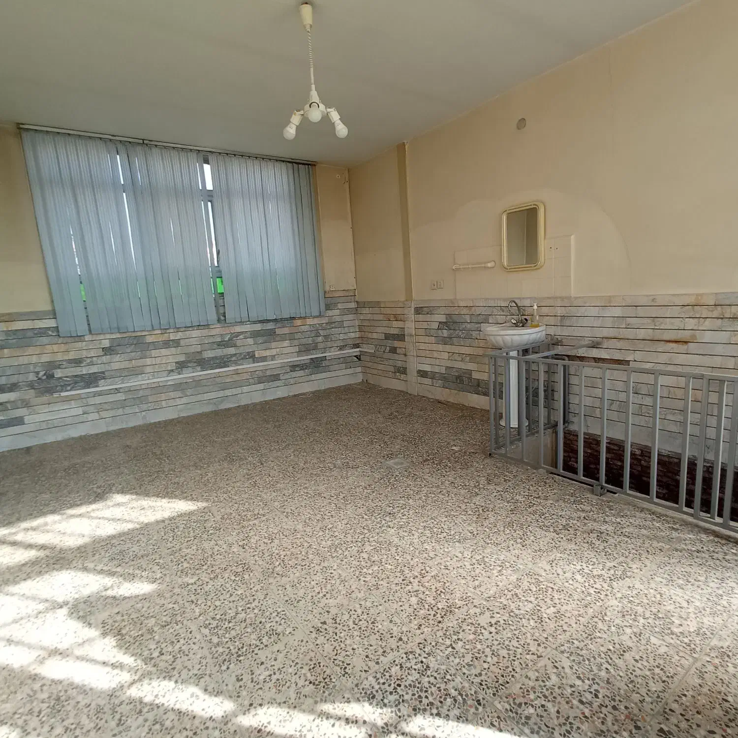 کرایه اتاق کار اول دلگشا|اجارهٔ دفتر کار، اتاق اداری، مطب|نجفآباد, باغ ملی|دیوار