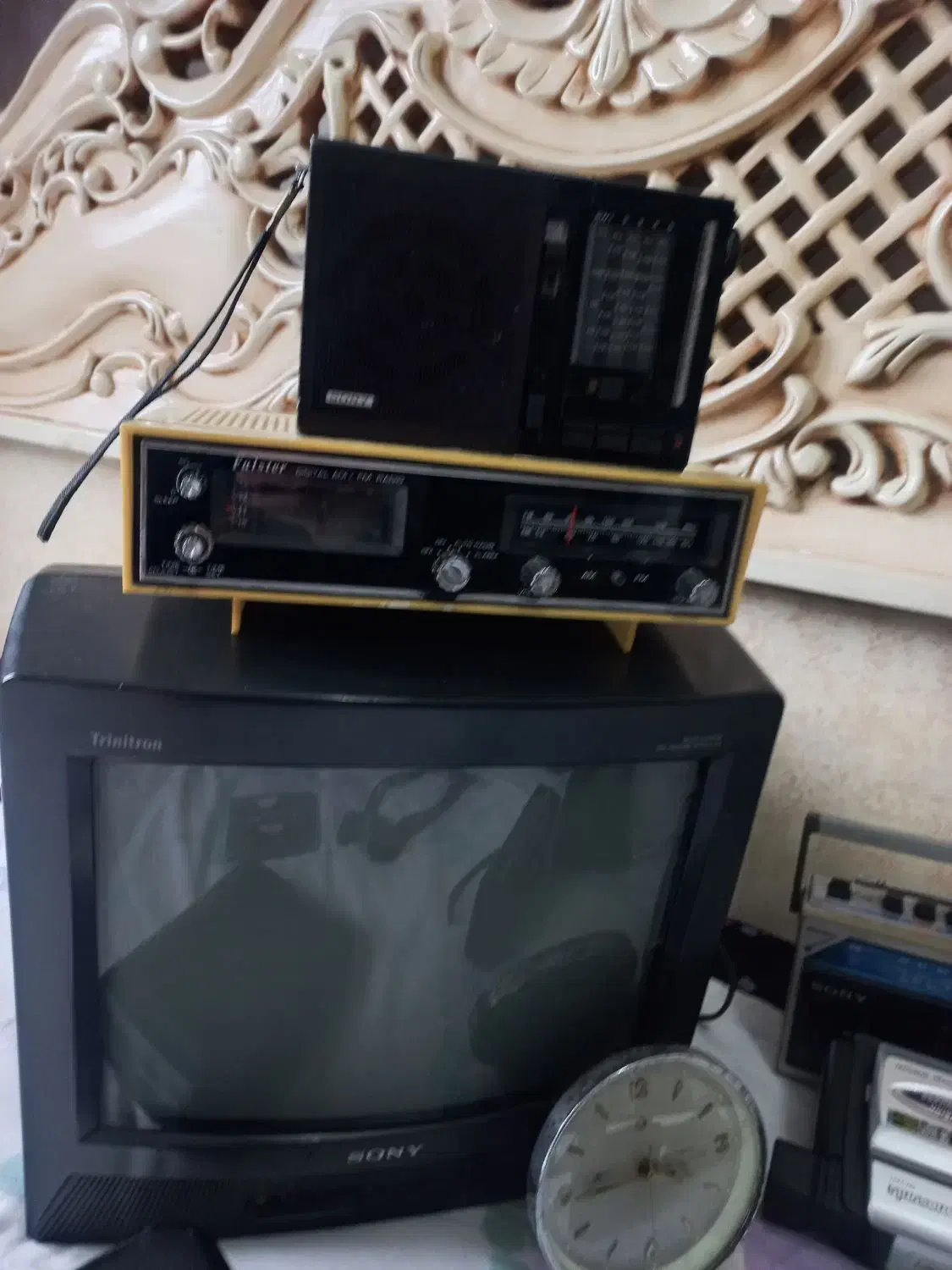 ۱۴ اینچ رنگی|تلویزیون و پروژکتور|رشت, رشتیان|دیوار