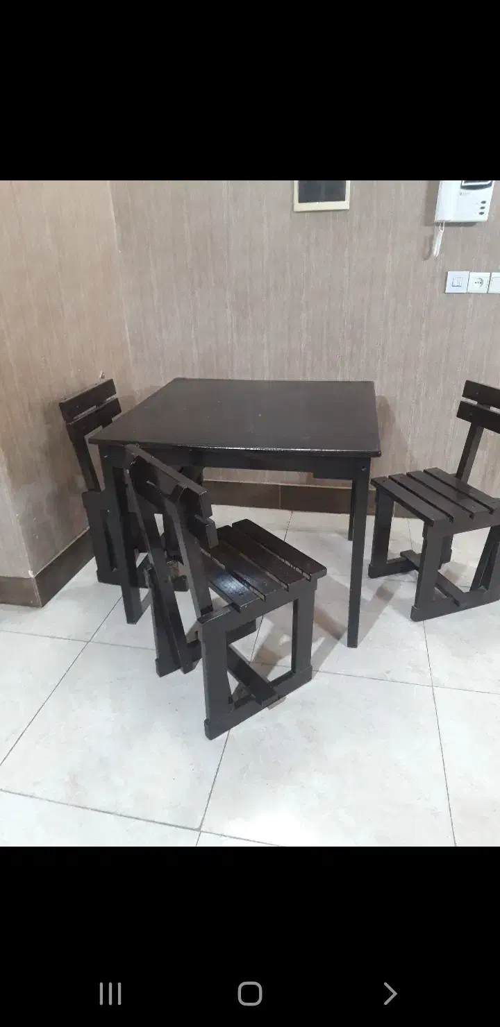 میز ناهار خوری چوبی ۴نفره|میز و صندلی غذاخوری|صدرا-فارس, فاز ۱|دیوار