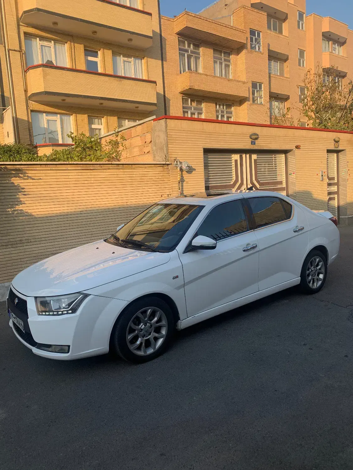 دنا پلاس توربو ۶دنده اتوماتیک در حد صفر|خودرو سواری و وانت|تبریز, |دیوار