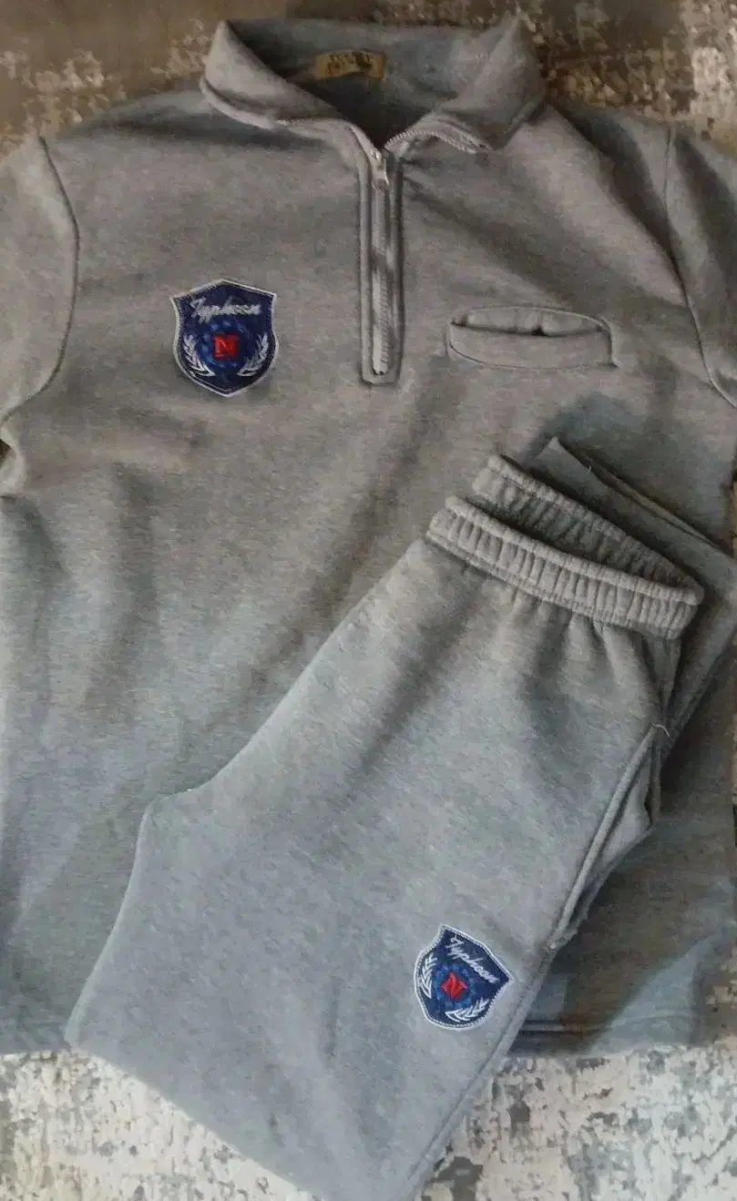 مقداری لباس و کیف|لباس|مشهد, نوید|دیوار