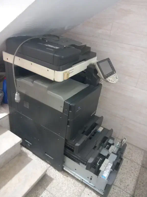 کپی رنگی کونیکا|پرینتر، اسکنر، کپی، فکس|کرج, گلدشت|دیوار