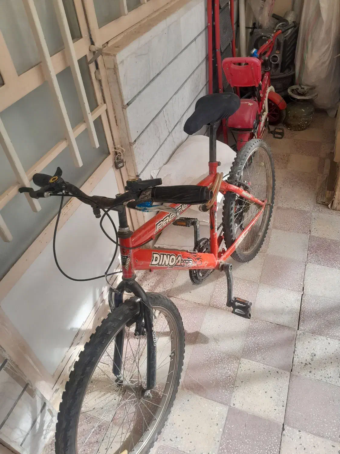 دوچرخه ۲۴|دوچرخه، اسکیت، اسکوتر|اقبالیه, |دیوار