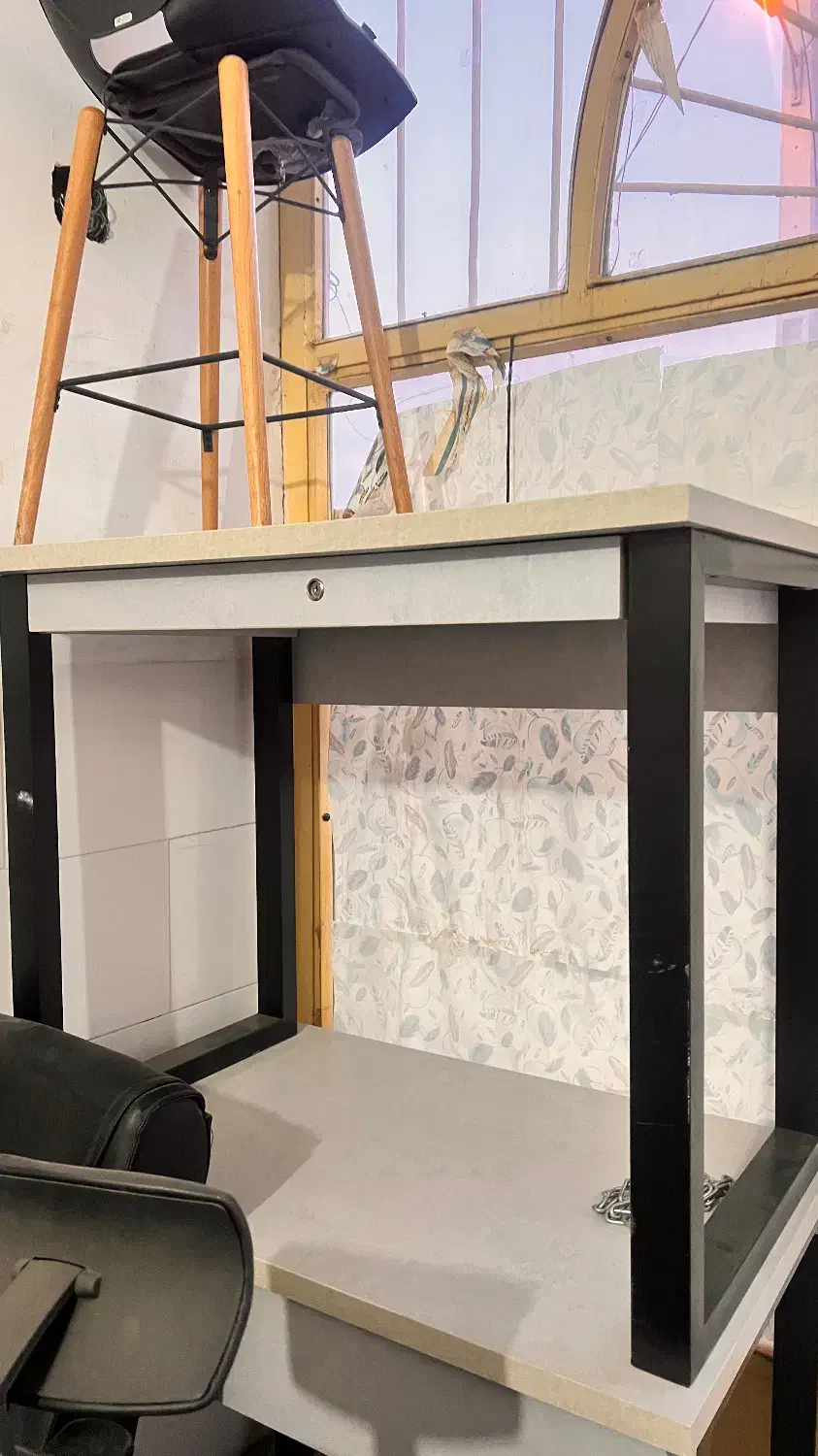 میز تحریر واداری|میز تحریر و کامپیوتر|ارومیه, |دیوار