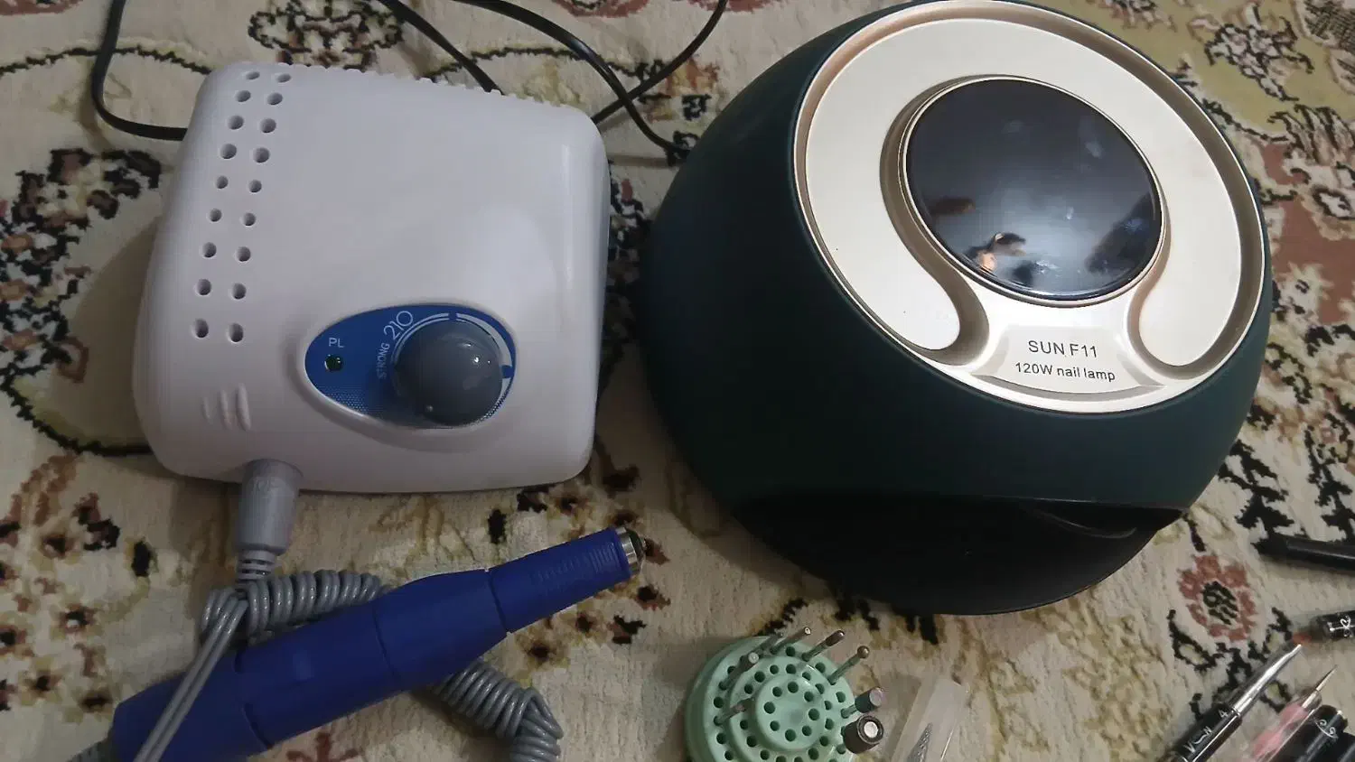 لوازم کامل کاشت ناخن در حد نو و کاملا سالم|آرایشی، بهداشتی، درمانی|ارومیه, |دیوار