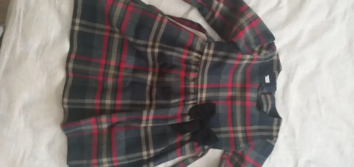 پیراهن یلدایی|کفش و لباس بچه|میانه, |دیوار