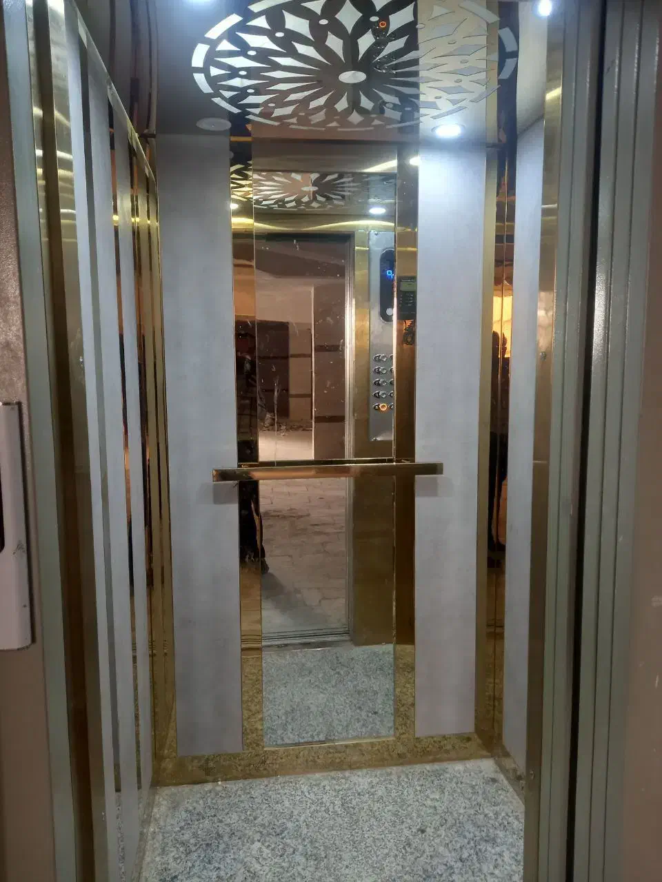 شاگرد اسانسوری، مبتدی حرفه ای|استخدام صنعتی، فنی، مهندسی|زاهدان, |دیوار