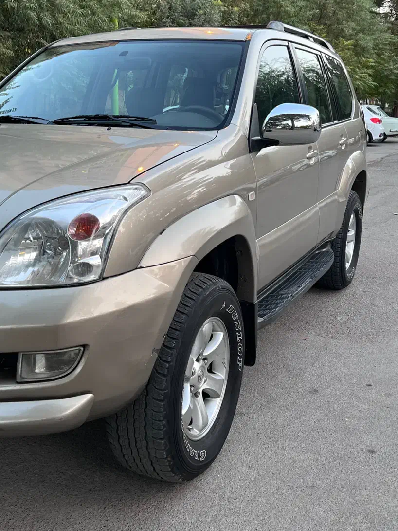 پرادو ۲۰۰۵ چهار سیلندر دنده ای|خودرو سواری و وانت|فولادشهر, C7|دیوار