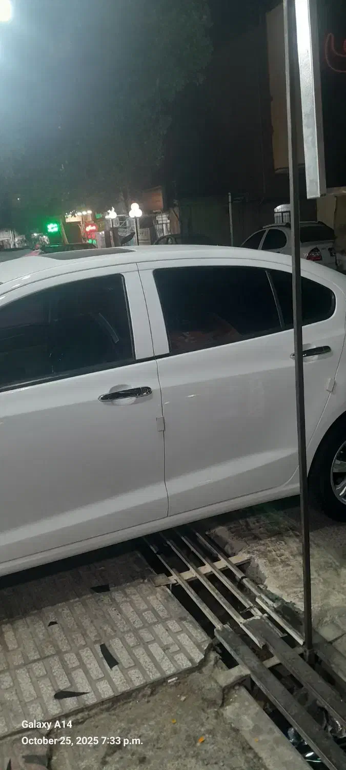 شیشه دودی با گارانتی ۷۵۰ ت م ن|خدمات موتور و ماشین|تهران, خاک سفید|دیوار