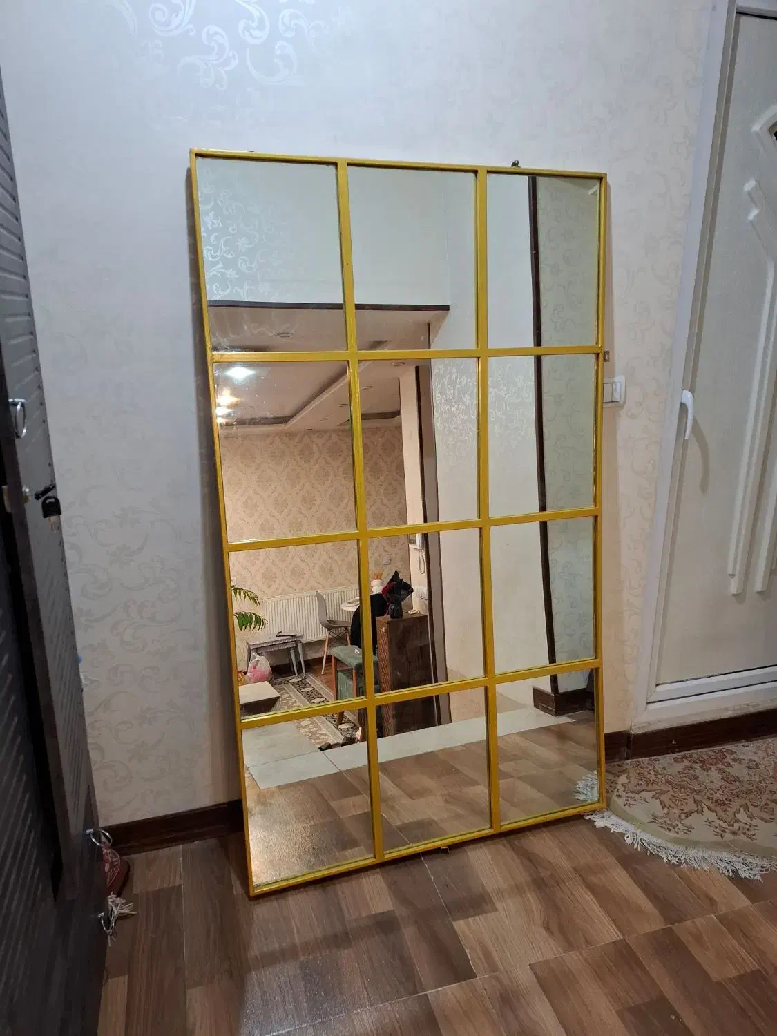 آیینه قدی|آینه|شیراز, انجیر|دیوار